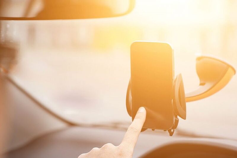 https://blog.dacia.de/ratgeber-freisprecheinrichtung-telefonieren-im-auto-alle-loesungen/