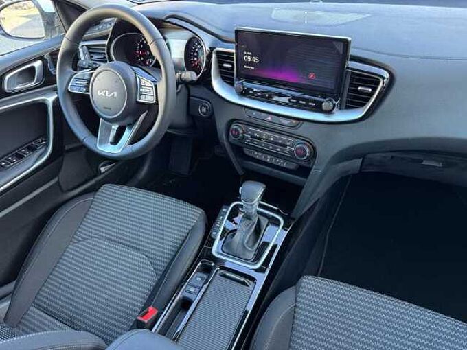 Kia Ceed Vision 1.5 T-GDI DCT7 +SHZ+RFK