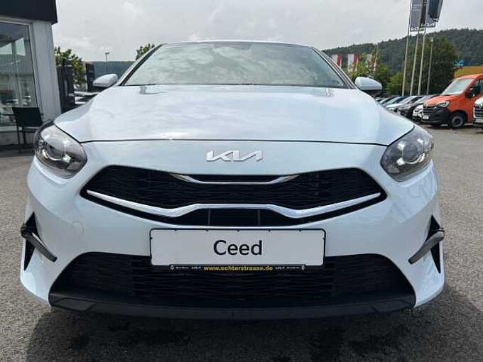 Kia Ceed Vision 1.5 T-GDI DCT7 +SHZ+RFK