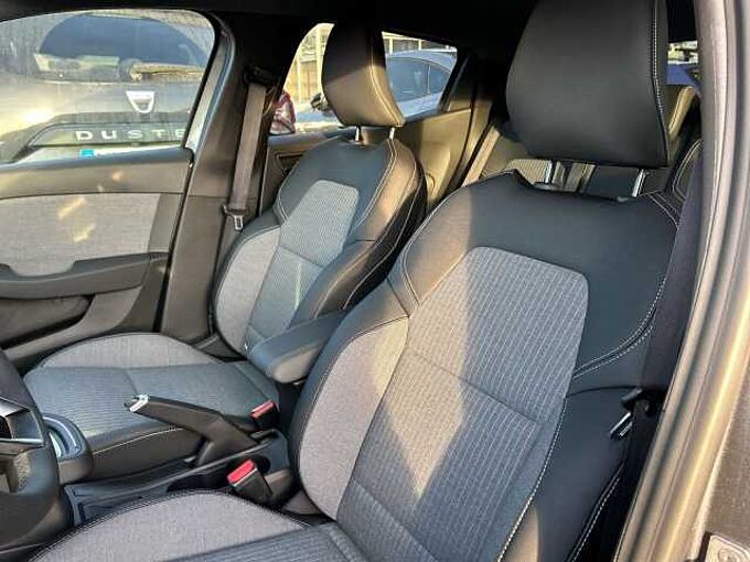 Renault Clio TECHNO TCe 90 +SHZ