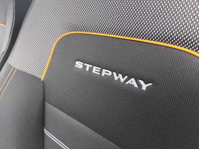 Dacia Sandero Stepway Essential TCe 100 ECO-G AHK