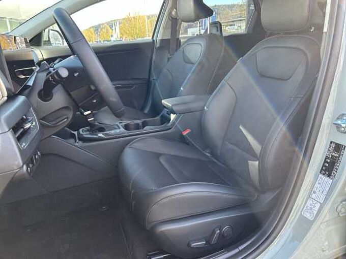 Kia K4 1.6 T-GDI DCT7 150 Spirit +H&K+360°