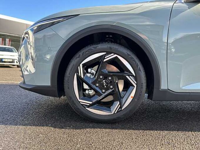 Kia K4 1.6 T-GDI DCT7 150 Spirit +H&K+360°