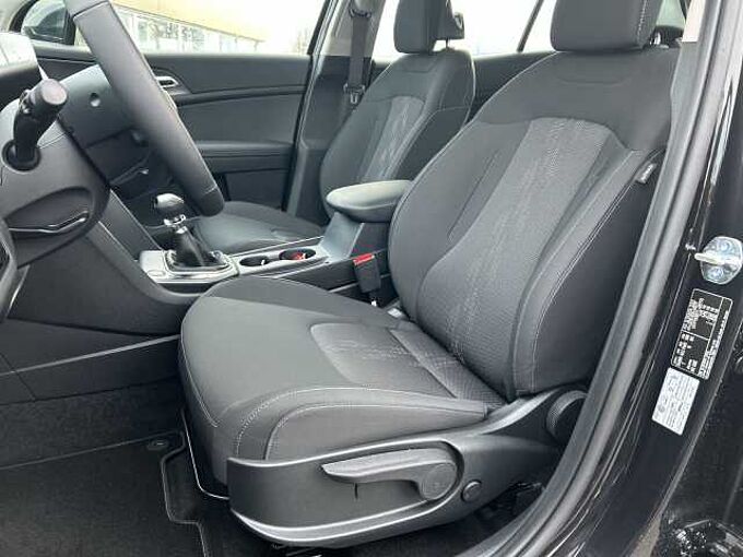 Kia Sportage 1.6 T-GDI 2WD Vision +SHZ+AHK