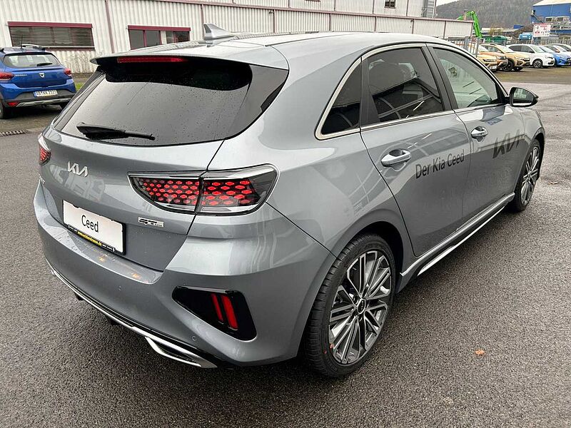Kia Ceed GT-Line 1.5 T-GDI DCT7 +18Z+RFK+LED+JBL