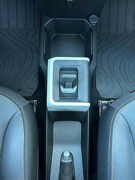 Dacia Spring Extreme Electric 65 +CCS