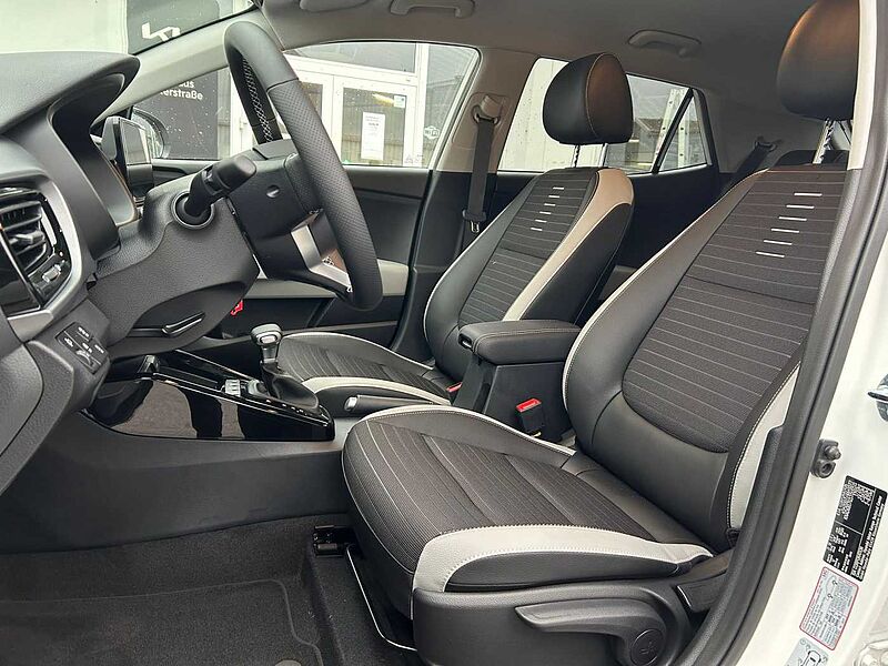 Kia Stonic Spirit 1.0 T-GDI DCT7 +LED+RFK