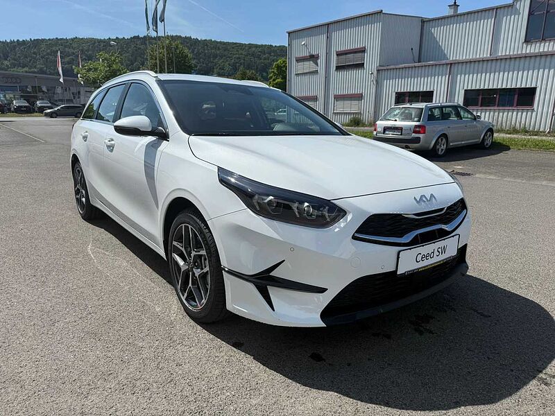 Kia Ceed SW Spirit 1.5 T-GDI DCT7 +TEC+RFK