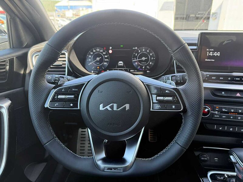 Kia Ceed GT-Line 1.5 T-GDI DCT7 +18Z