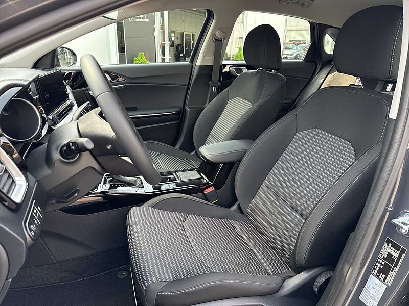 Kia Ceed Spirit 1.5 T-GDI DCT7 +RFK+SHZ