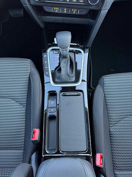 Kia Ceed Vision 1.5 T-GDI DCT7 +SHZ+RFK