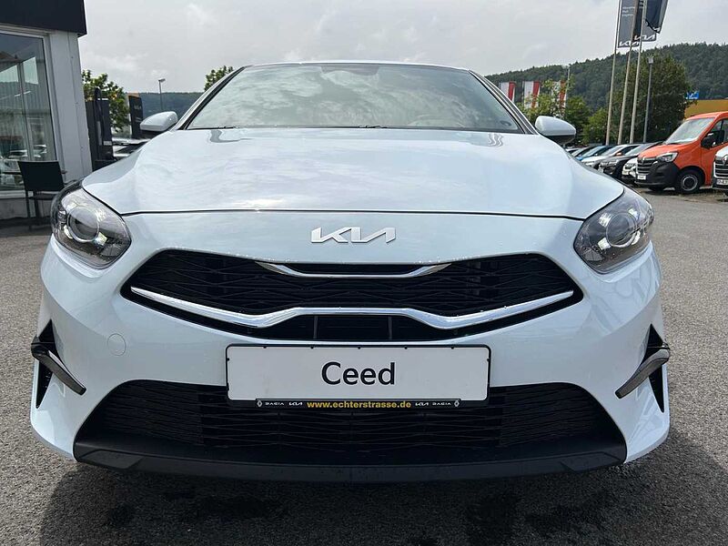 Kia Ceed Vision 1.5 T-GDI DCT7 +SHZ+RFK