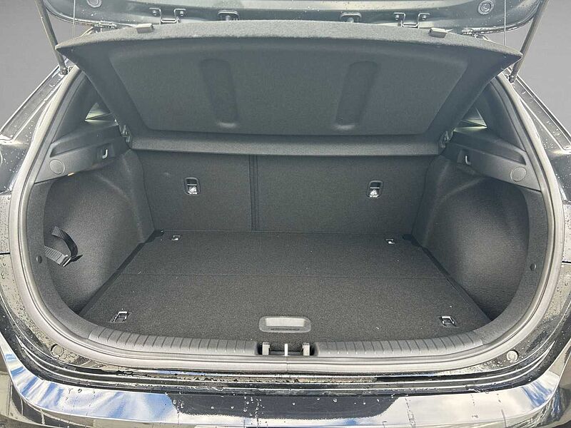 Kia Ceed Ultimate 1.5T +LED