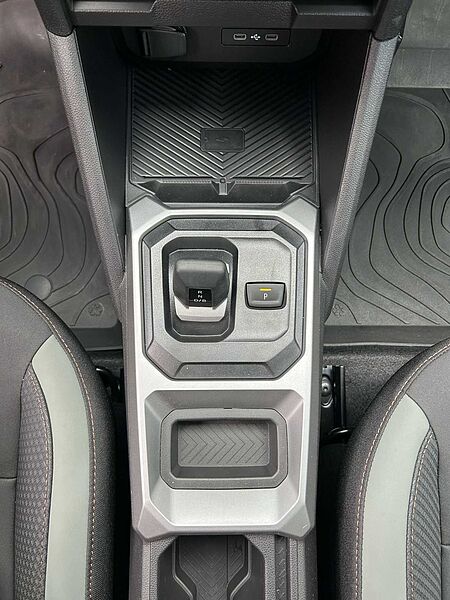 Dacia Duster Extreme Hybrid 140 +360°+AHK