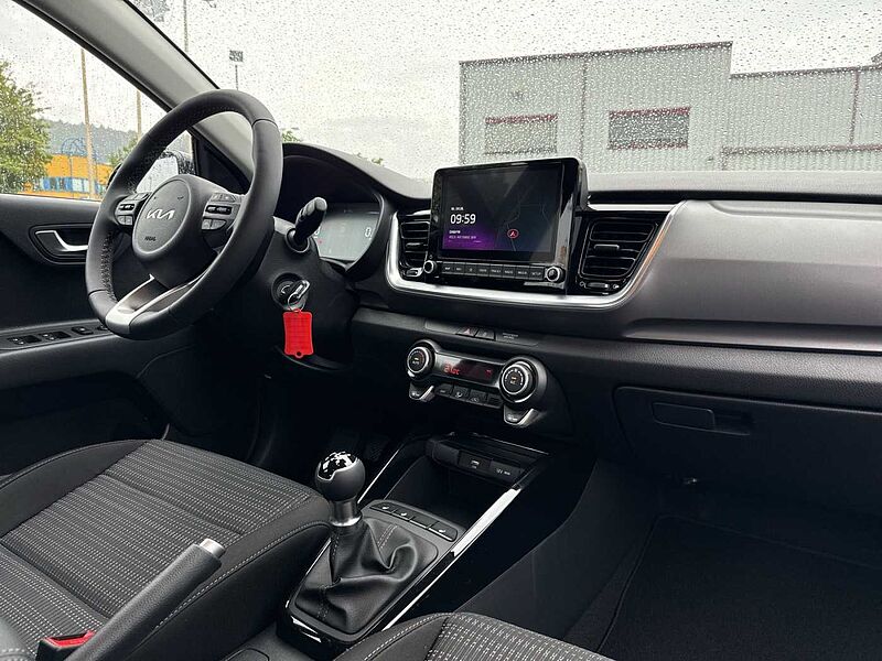 Kia Stonic 1.2 Vision +RFK+SHZ