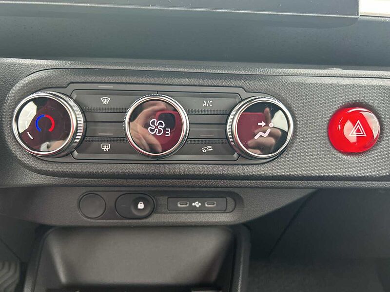 Renault Twingo E-Tech Evolution 80 Urban Range