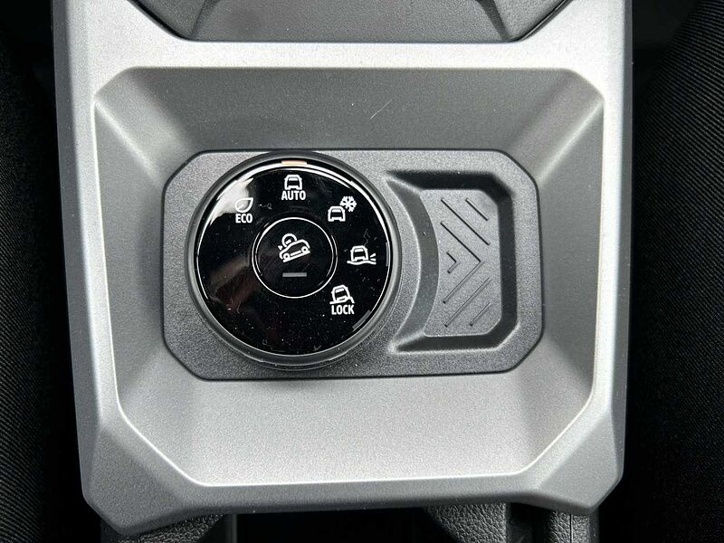 Dacia Duster Expression Hybrid-G 150 4x4 +SHZ+NAV