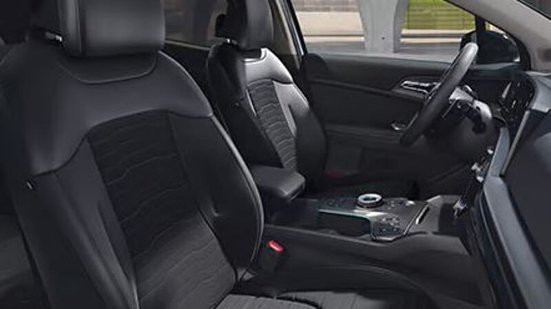 Kia Sportage 1.6 T-GDI AWD DCT Spirit +360&deg;+AHK