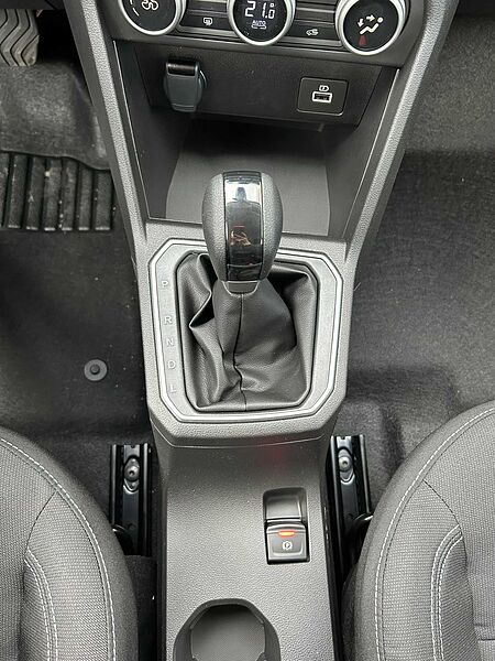 Dacia Logan Black Edition TCe 90 CVT +SHZ+NAVI
