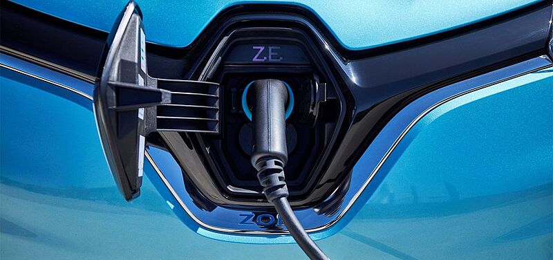 Schnellladen im Elektroauto: ZOE jetzt mit CCS-Ladesystem